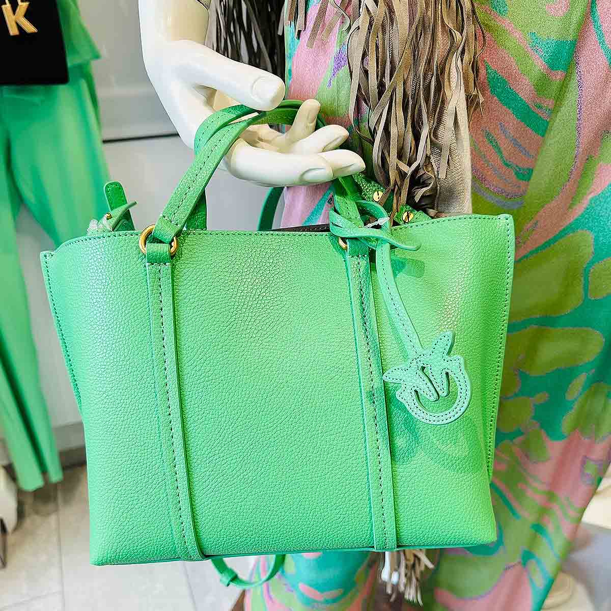 Hellgrüne Tasche von Pinko