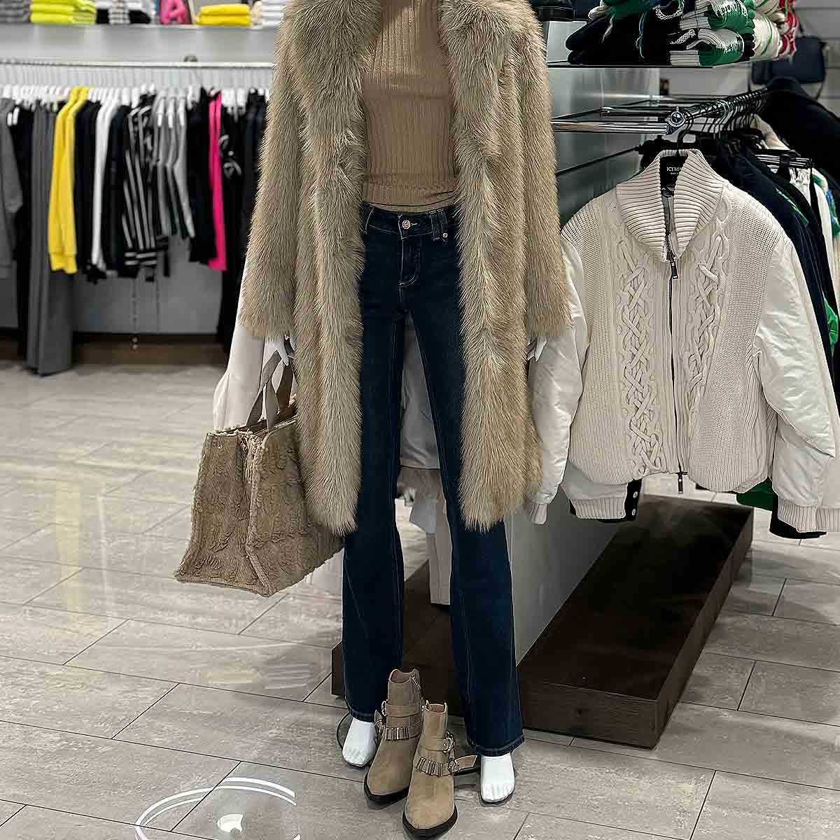 Outfit von Liu Jo, Stiefeletten von Pinko